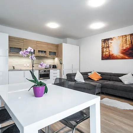 Mountain Klinovec Hexagon