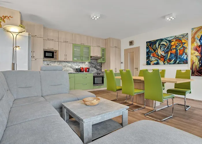 Mountain Klinovec Hexagon Apartment Loučná pod Klínovcem